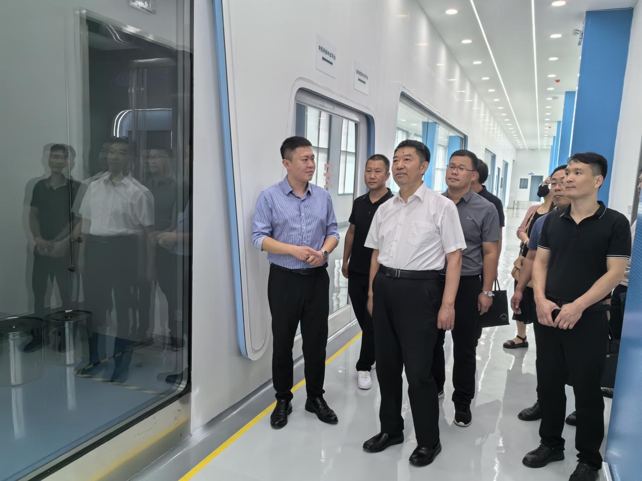 1695302328182466.jpg 1695302328182466.jpg